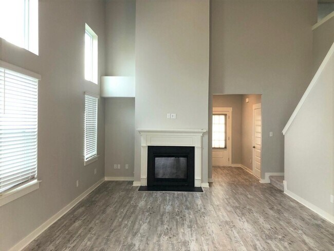 Foto del edificio - 4 br, 2.5 bath House - 829 Lexi Lane