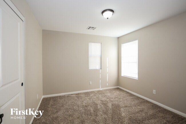 Building Photo - 6217 Escapa Ct