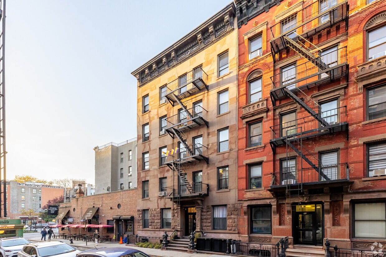 25 Leroy St, New York, NY 10014 Apartments in New York, NY