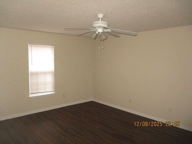 Foto del edificio - 3713 Countryside Dr