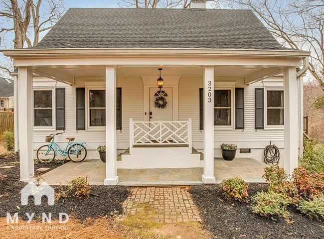 Building Photo - 3203 Whitaker Ct NW