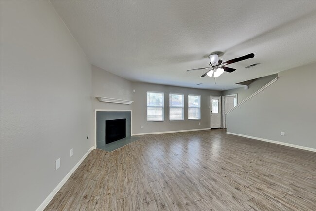 Building Photo - 16708 Foursquare Dr
