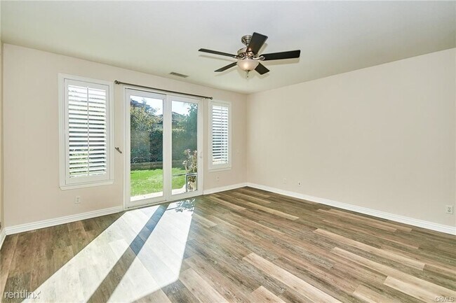 Foto del edificio - 3 br, 2.5 bath House - 20 Whitford