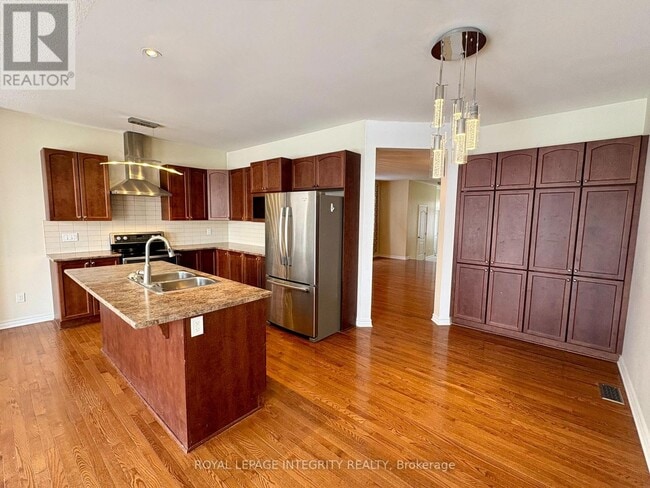 Photo du bâtiment - 154 Highbury Park Dr