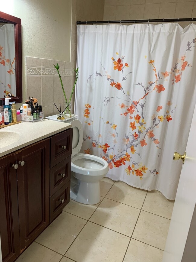 Building Photo - 8746 Mallard Reserve Dr