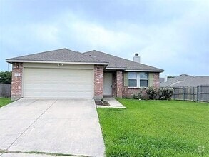 Building Photo - 714 Kinston Ct