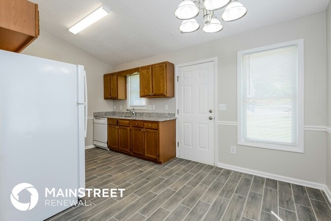 Building Photo - 4148 Sunflower Cir