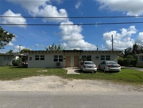Building Photo - 377 NW 4th St