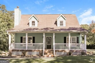 Building Photo - 2461 Sanjo St NE