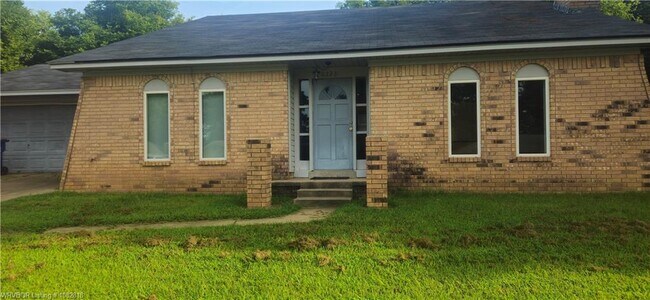 Building Photo - 6223 Atlanta St