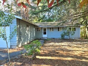 Building Photo - 2502 E Sunset Dr