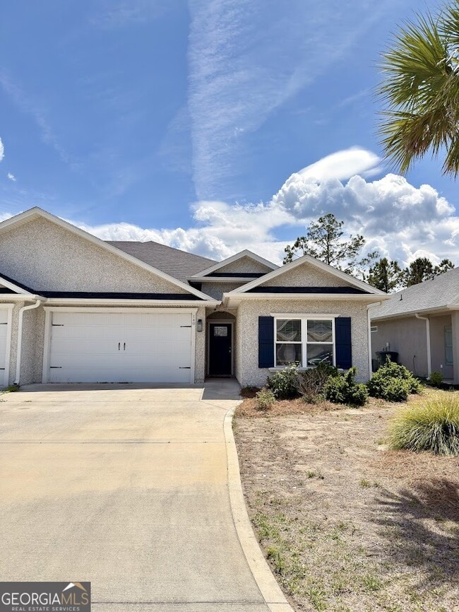 Building Photo - 140 The Villas Wy
