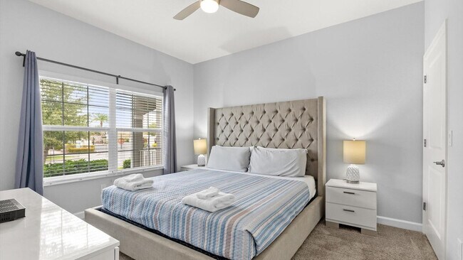 Foto del edificio - 4976 Windermere Ave