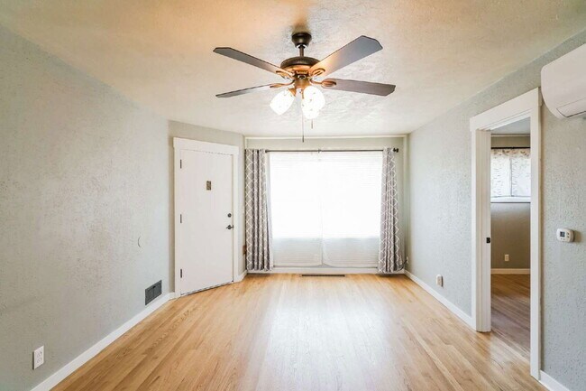 Foto del edificio - 8127 NE Beech St