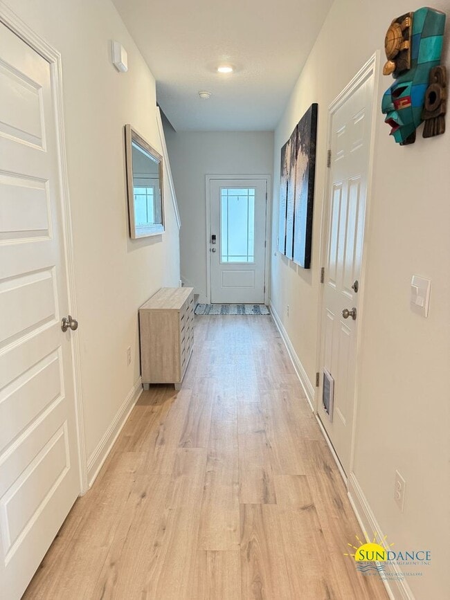 Foto del edificio - Charming End-Unit Townhome Near Destin Harbor & Crab Island!