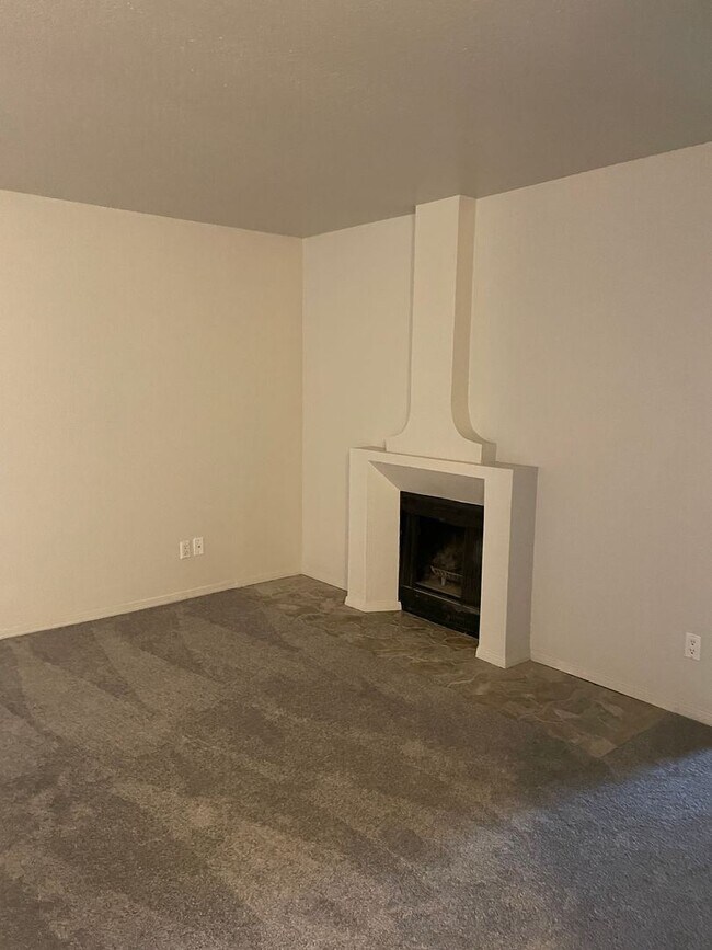 Foto del edificio - 2 br, 2 bath House - 18-B Bent Tree