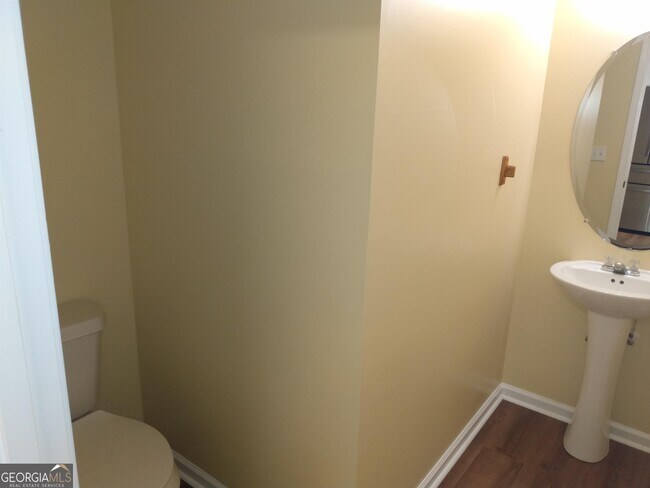 Building Photo - 209 Timber Wolf Trail