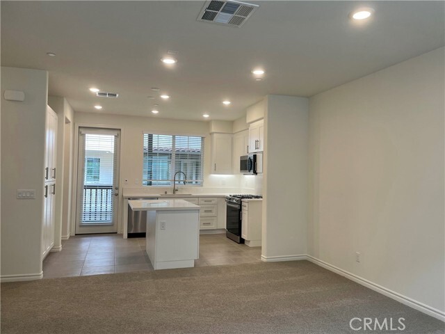 Building Photo - 2424 Villena Way
