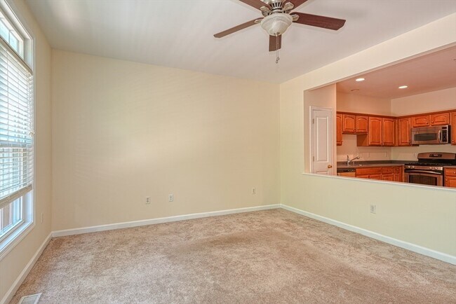 Foto del edificio - 89 Buttercup Ln