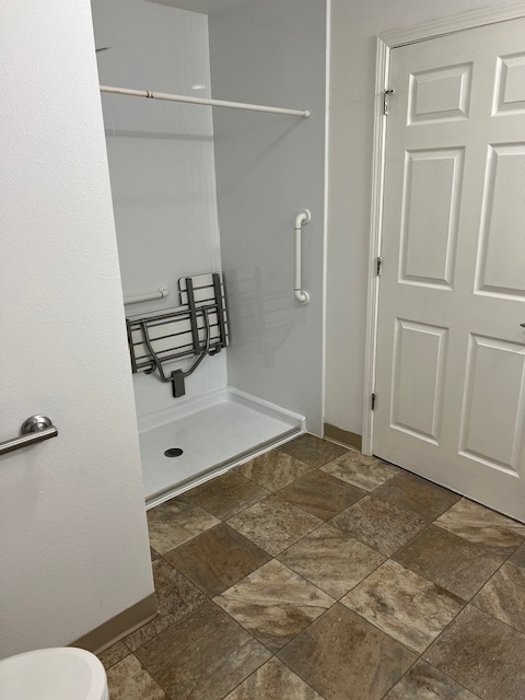 Building Photo - 701 W 19th Ave