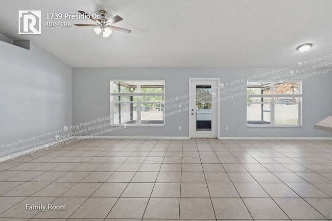 Building Photo - 1739 Presidio Dr