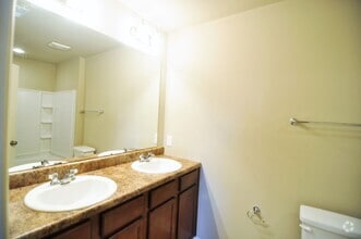Building Photo - 3528 Avalon Lake Dr SW
