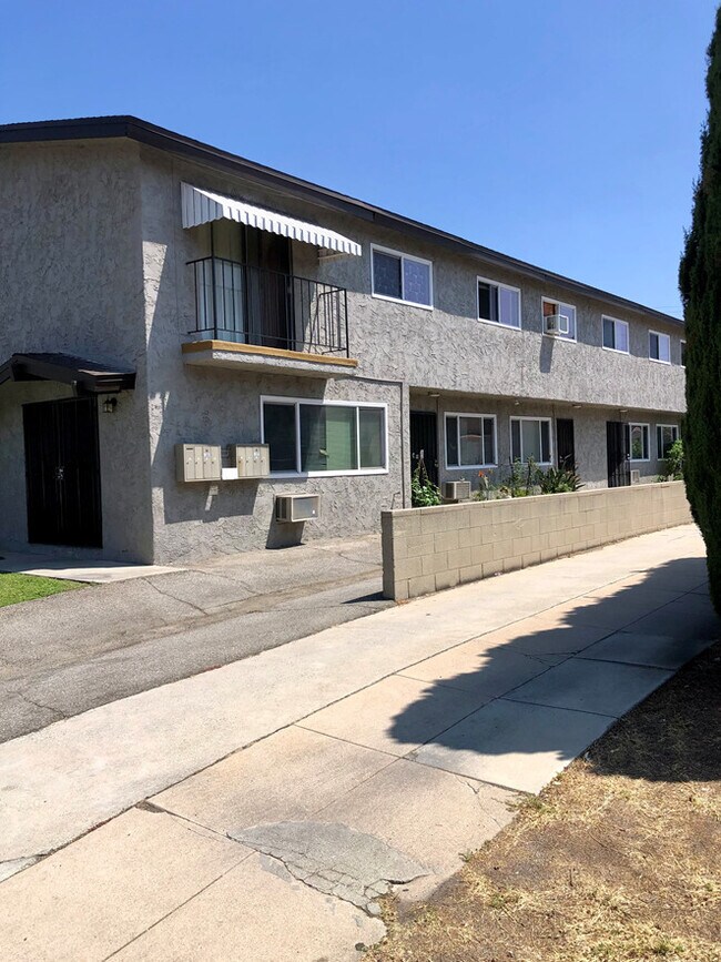 Foto del edificio - 504 N Chandler Ave
