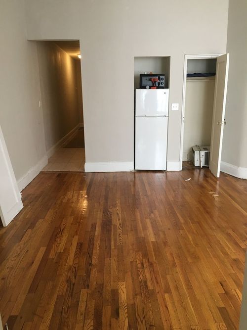 Foto del edificio - 121 E 39th St