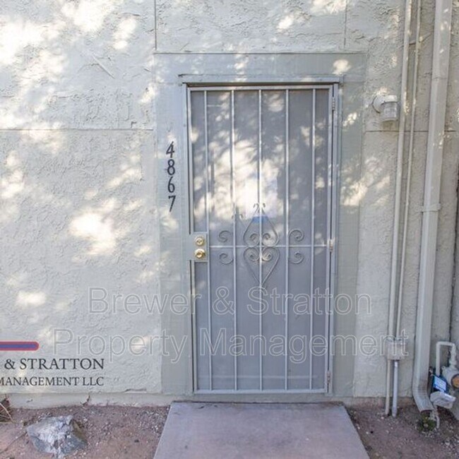 Building Photo - 4867 W Palo Verde Dr