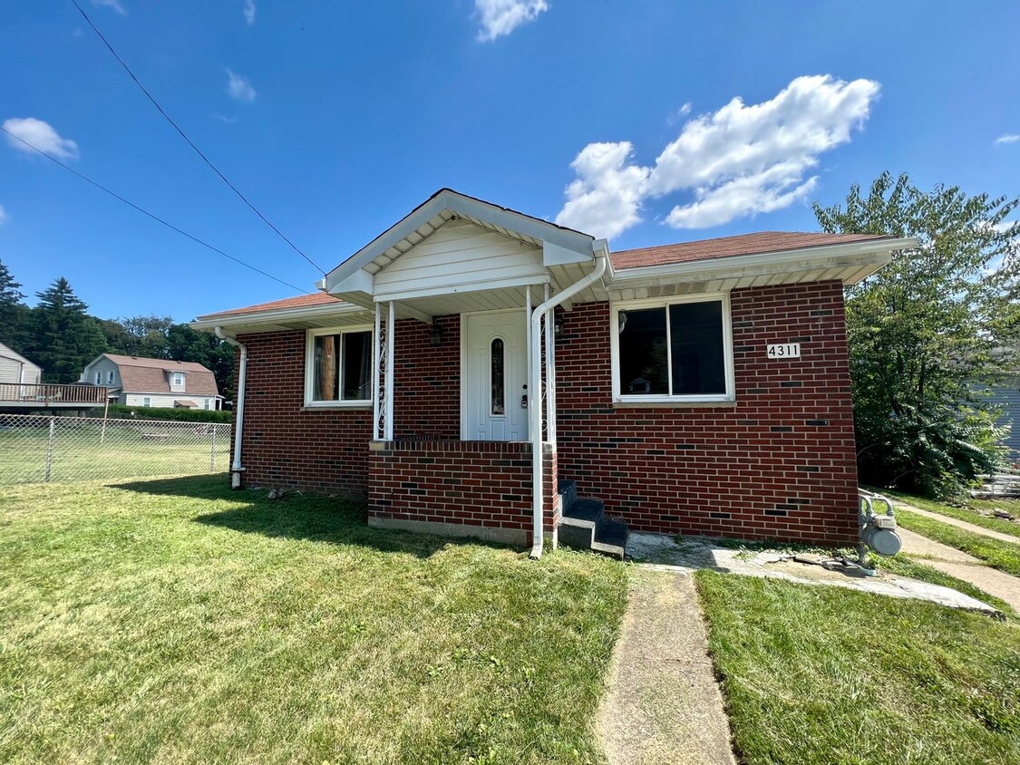 Primary Photo - Newly Updated! 1 Bedroom 1 Bathroom Home -...