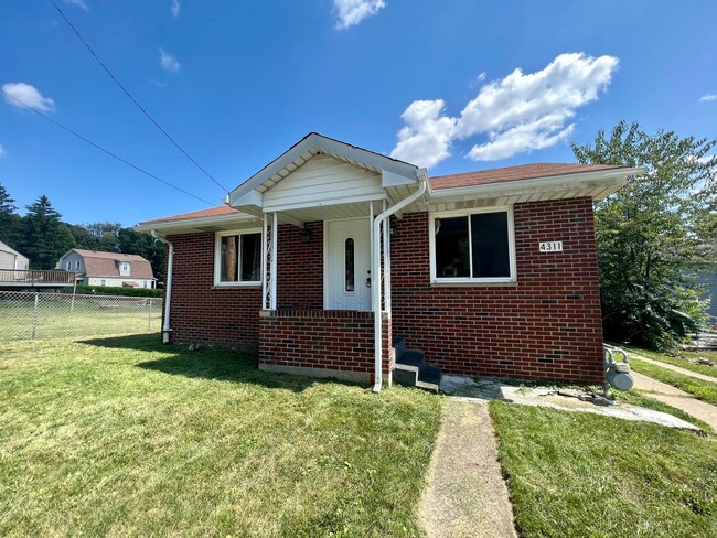 Building Photo - Newly Updated! 1 Bedroom 1 Bathroom Home -...