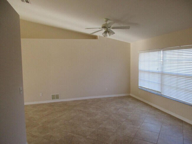 Foto del edificio - 3303 SW 8th Ct
