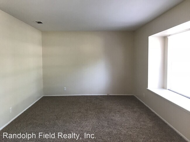 Building Photo - 4 br, 2 bath House - 5874 CASTLE RUN