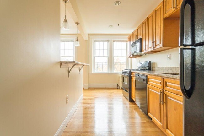 Foto del edificio - 29 Chestnut Hill Ave
