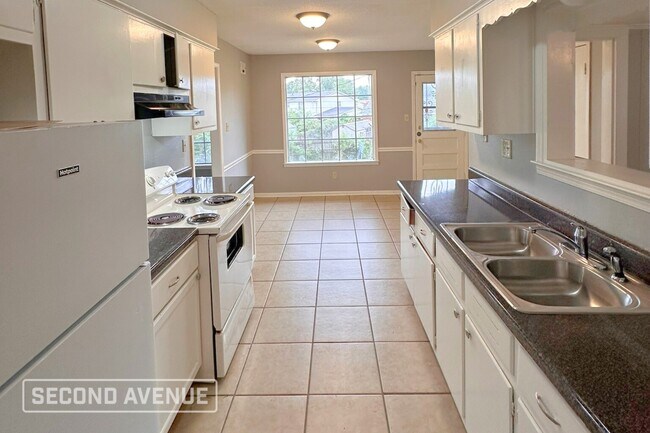 Foto del edificio - 4561 Sundown Ln