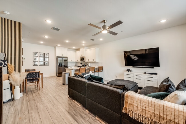 Photo - 2514 Barnwood Ln Townhome