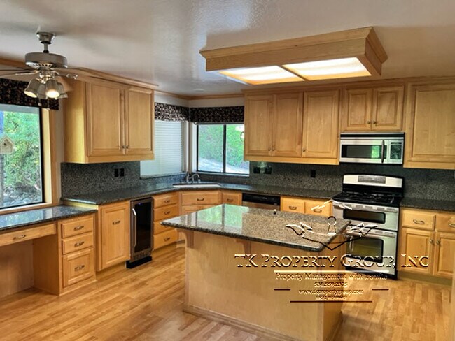 Foto del edificio - 13285 Sugarbush Ct