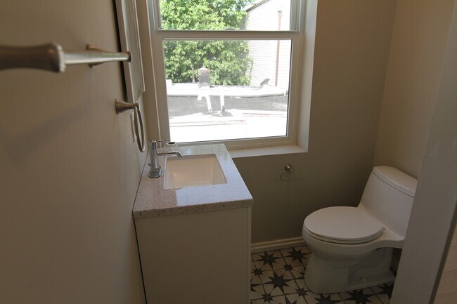 Foto del edificio - 3945 Baring St