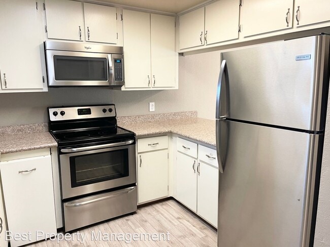 Building Photo - 2 br, 2 bath House - 1446 Chateau Cmn #206