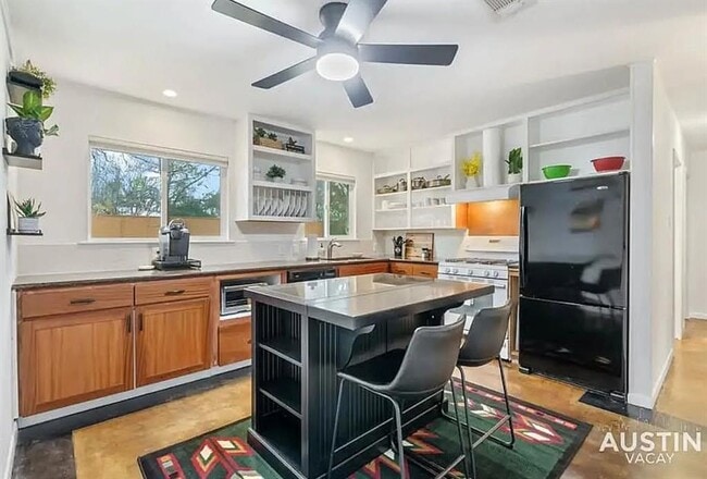 Building Photo - 1609 Redd St