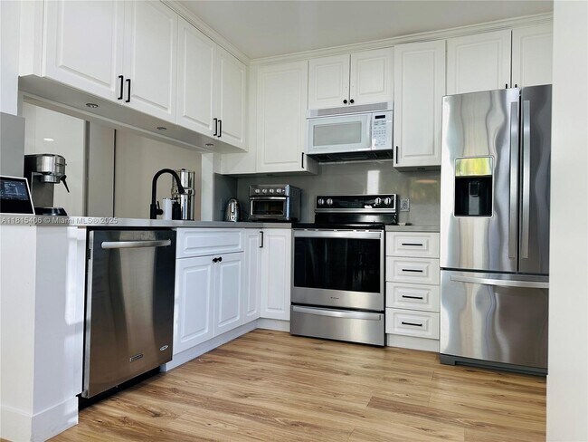 Foto del edificio - 20903 Leeward Ct