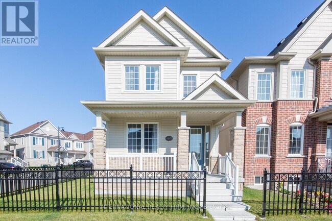 Photo du bâtiment - 180 McBride Ave