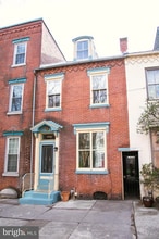 Building Photo - 1002 Green St
