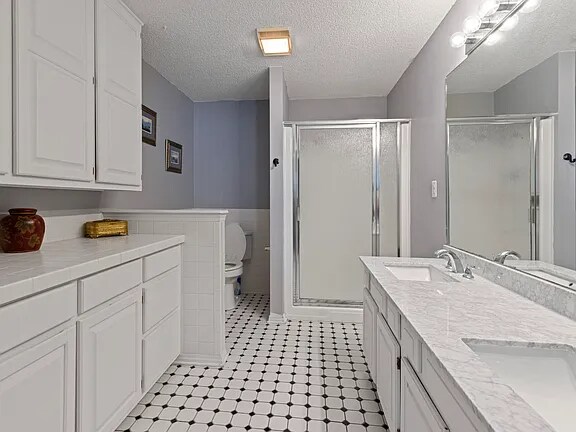 Foto del edificio - 241 Anchor Rd