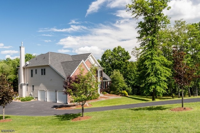 Building Photo - 15 High Ridge Ln