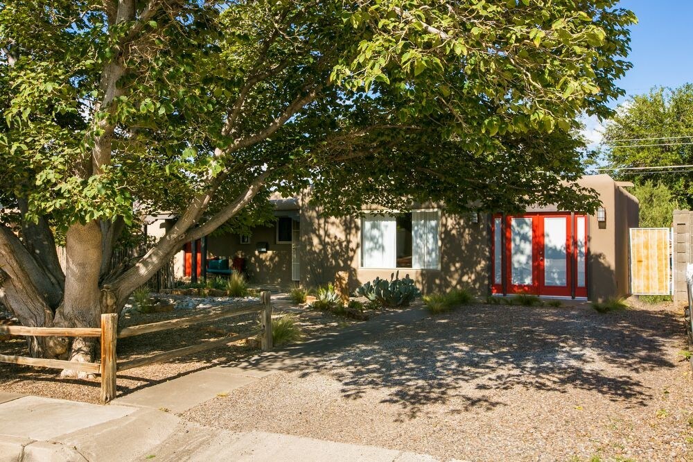 Foto principal - 10121 Propps St NE