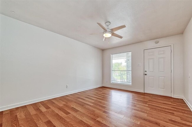 Building Photo - 9018 Grannis St