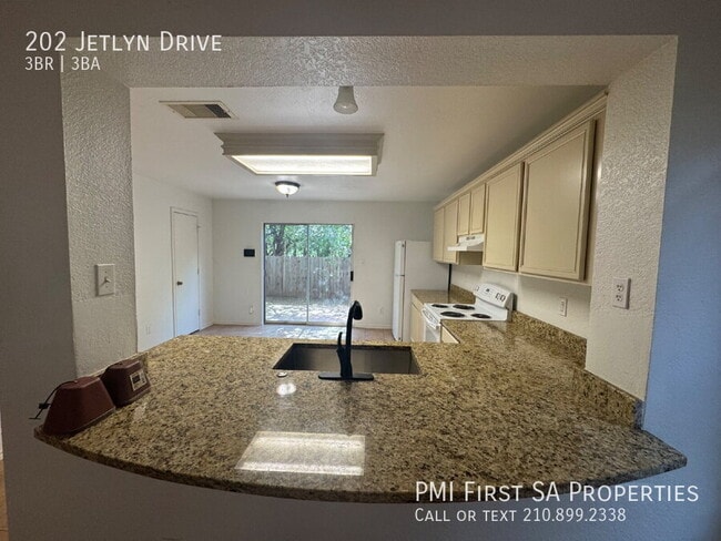 Building Photo - 202 Jetlyn Dr