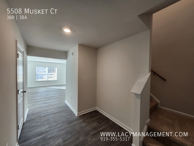 Foto del edificio - 5508 Musket Ct