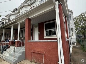 Building Photo - 38 Ashmore Ave